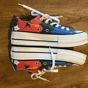 Floral Platform Converse women’s size 6